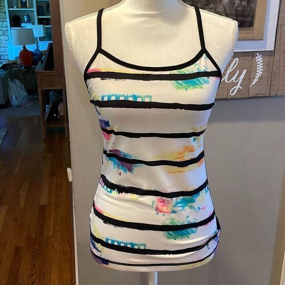 Lululemon Women's Size 4 Power Y White Floral Striped  Tank top - Picture 1 of 5